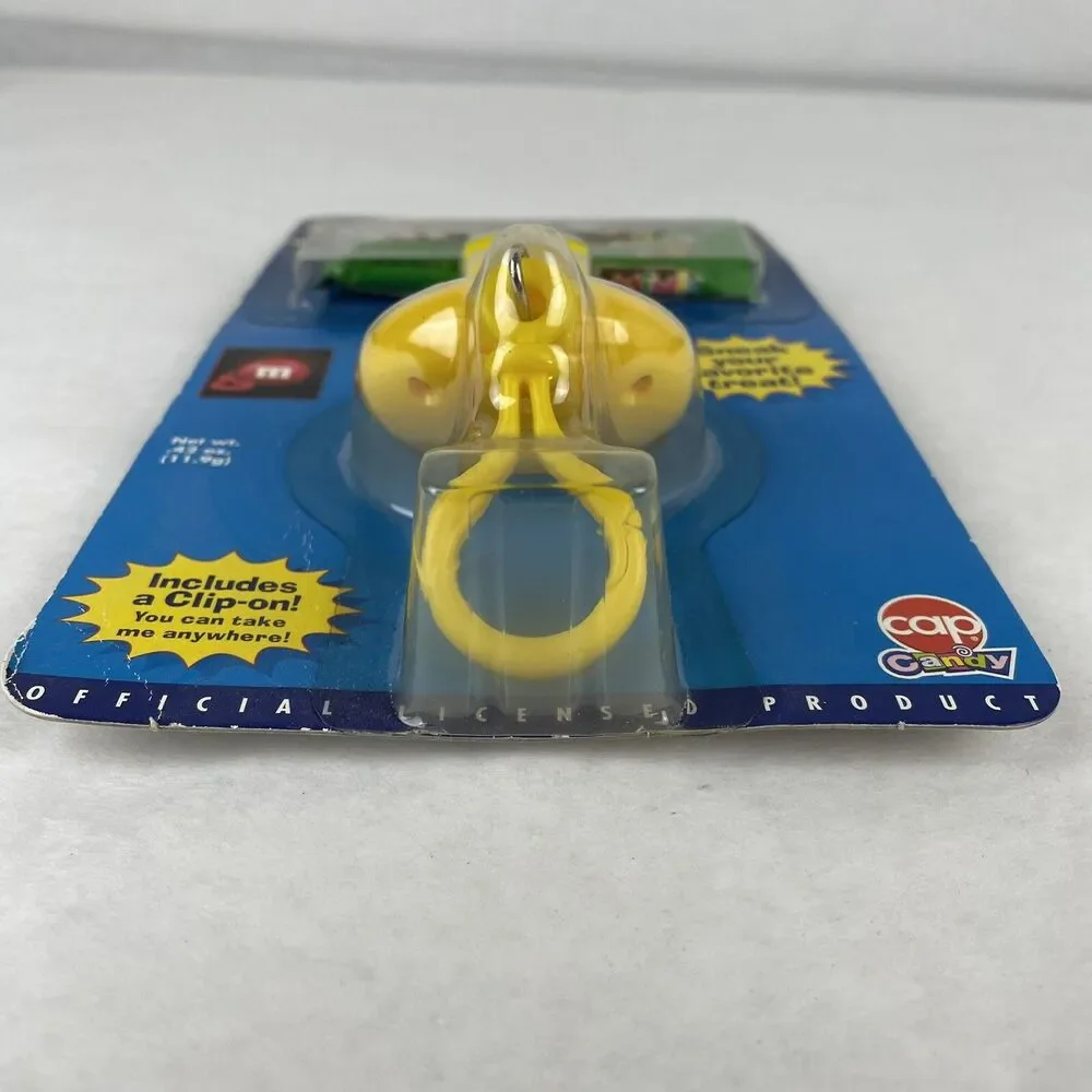 M&M's Minis Candy Hander Dispenser Clip-On Cap Candy Vintage 2002 Yellow New